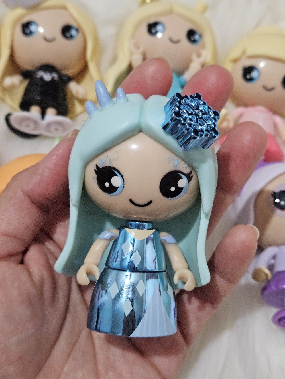Trinity & Beyond Custom Buildable Mini Figures - Picture 3 of 6